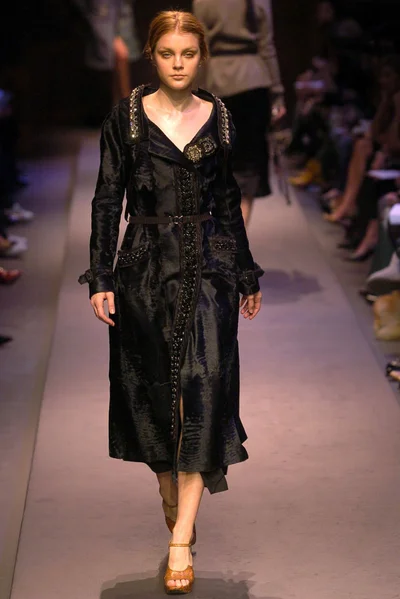 Look 48